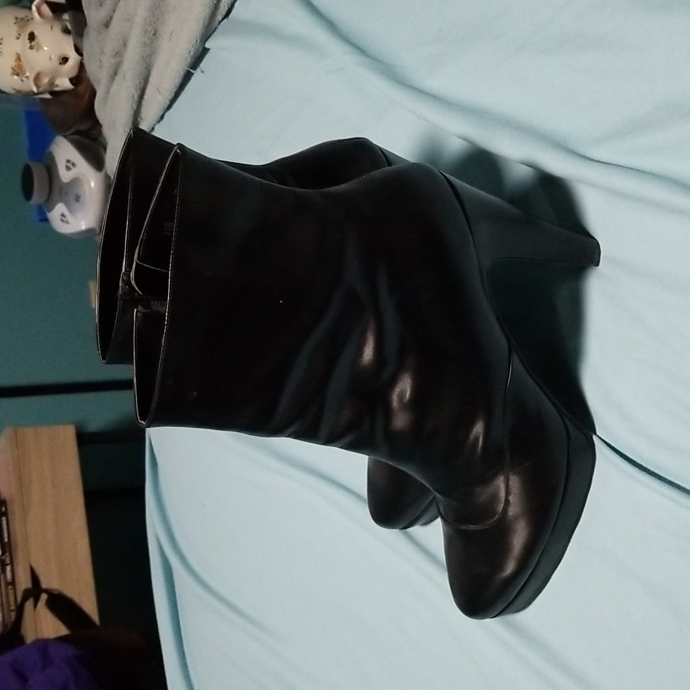 !!!FINAL SALE!!! going to GW on Saturday  Women's boots - Picture 2 of 3